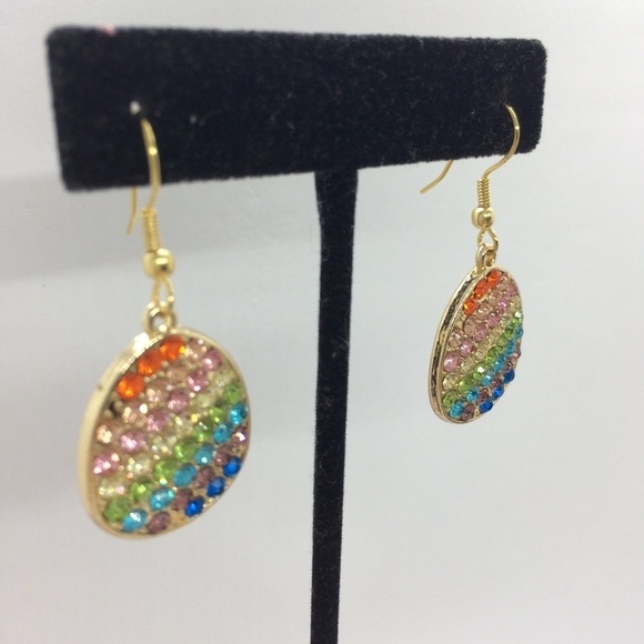 3/$30 RAINBOW MULTI COLOR RHINESONE GOLD TONE PRIDE EARRINGS - Picture 5 of 11